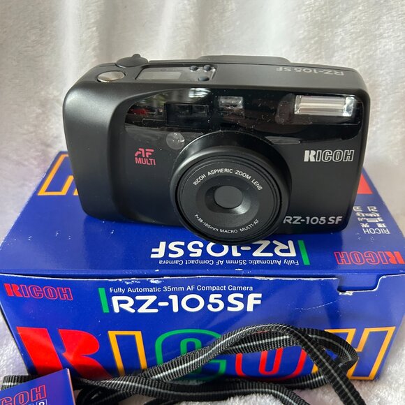 Ricoh Fully Automatic 35mm AF Compact Camera VTG With Box Manual Strap Works - Picture 6 of 8